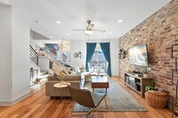 Building Photo - 7203 Bassett Ct