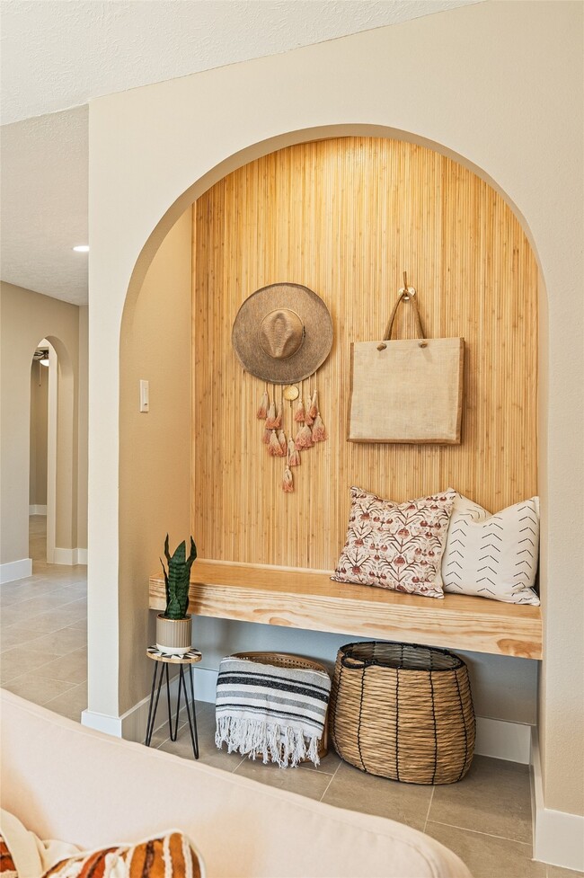 Building Photo - 19727 Redroot Dr