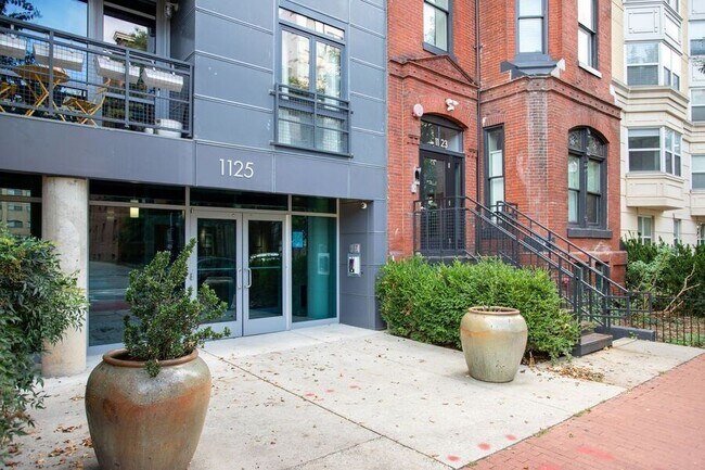 Building Photo - 1125 11th St NW