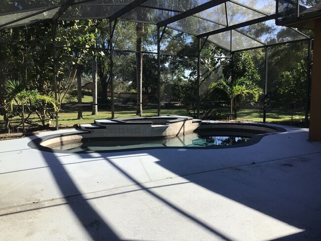 Building Photo - 2533 Ridgewind Way