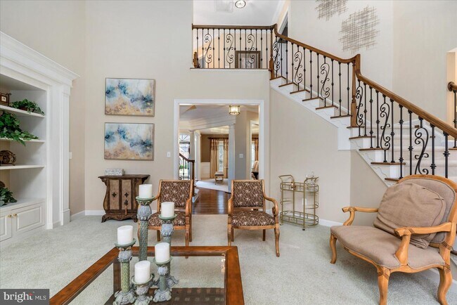 Building Photo - 1710 Stone Ivy Pl