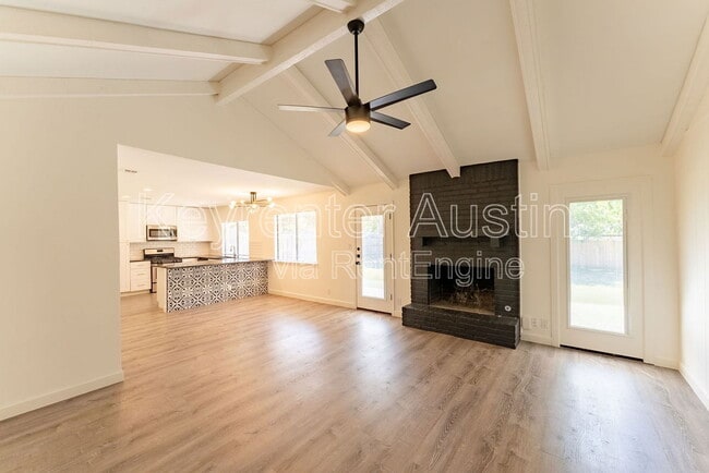 Building Photo - 9409 Meadow Vale