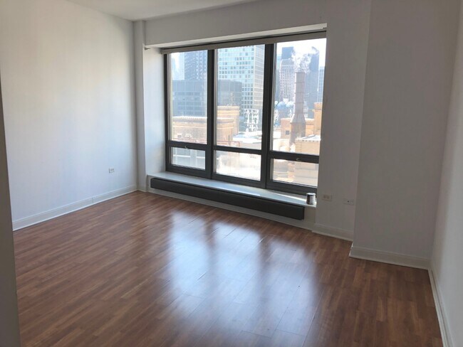 Building Photo - 130 N Garland Ct