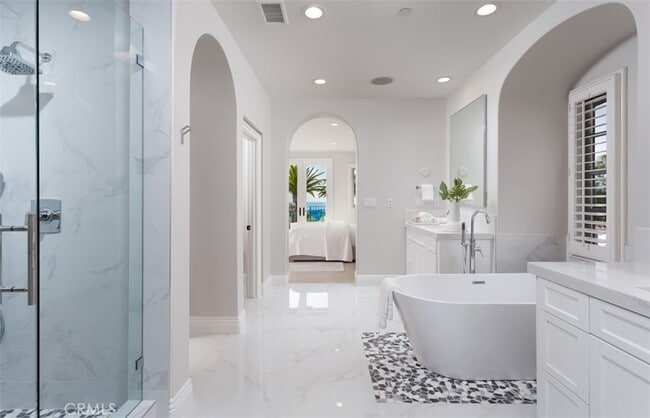 Building Photo - 21 Coral Cay