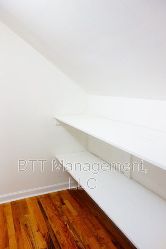Building Photo - 8401 Flower Ave