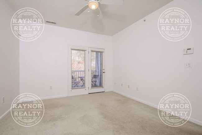 Building Photo - 508 S Person St