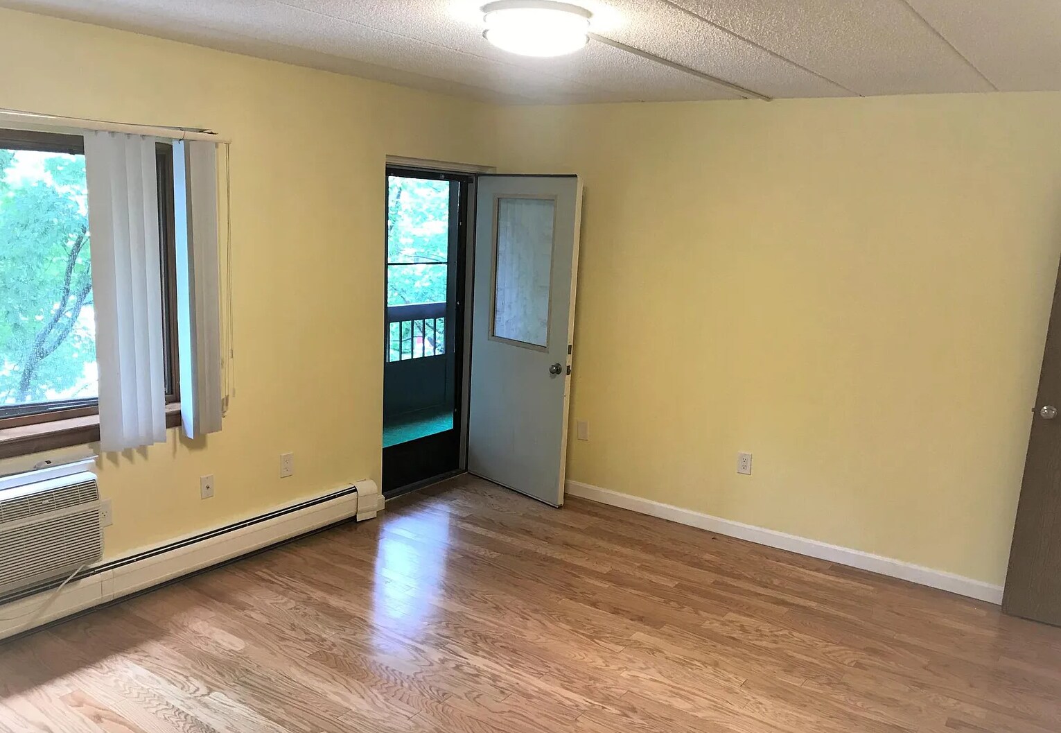 Master bedroom - 180 Green St