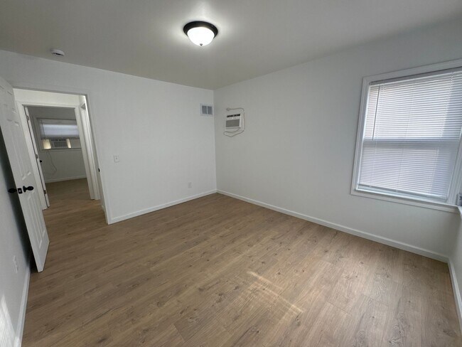 Building Photo - 2708 Trimble St