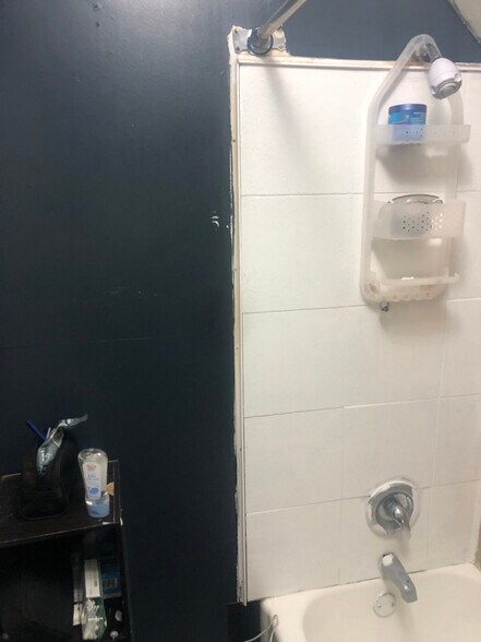 Building Photo - 5115 N 12th St