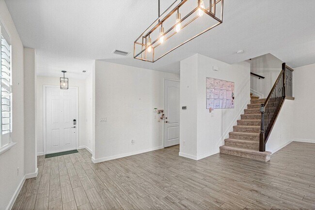 Building Photo - 12949 Anthorne Ln