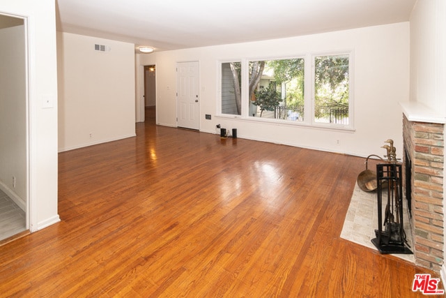 Building Photo - 957 Terrace 49