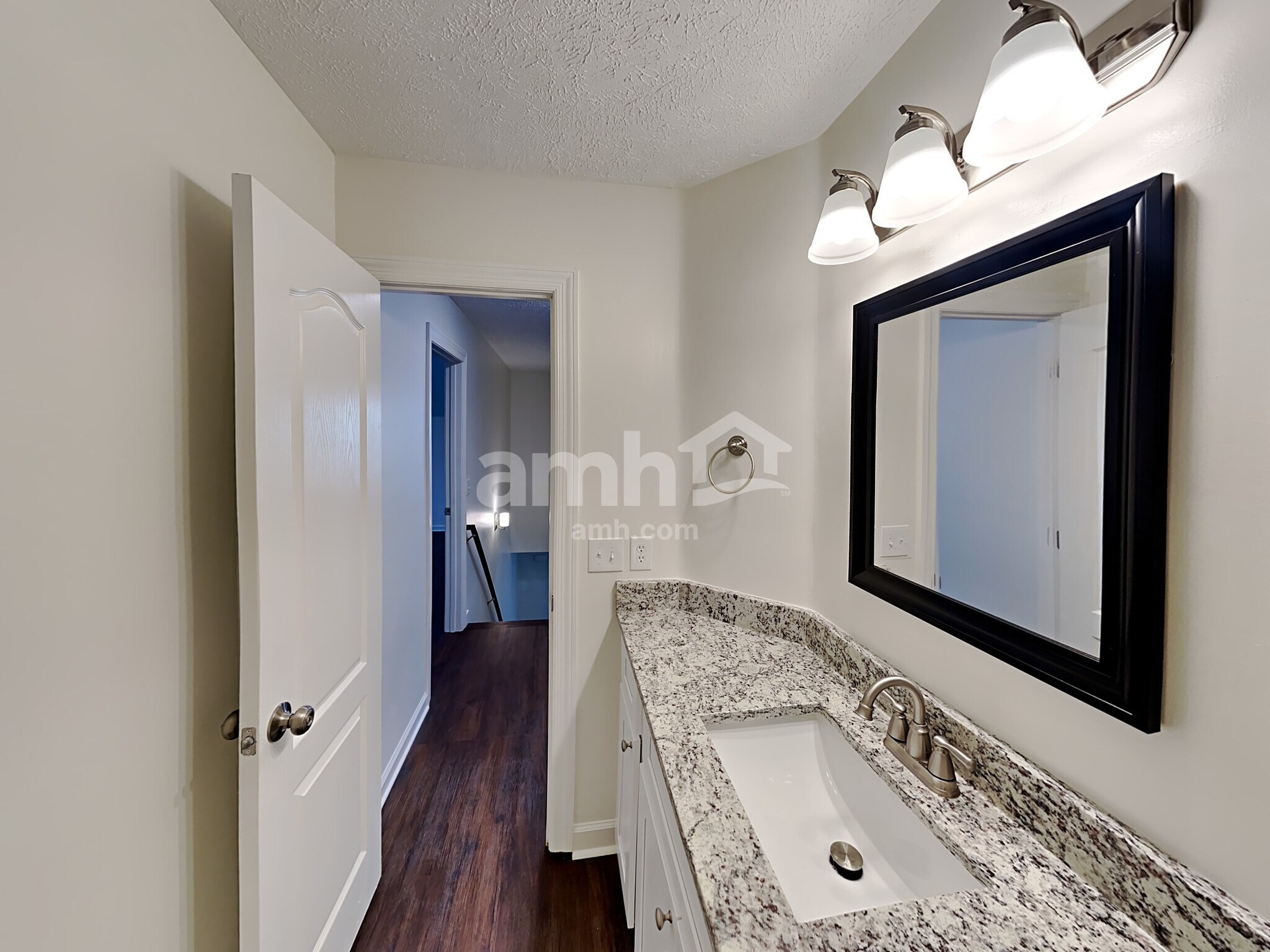 Building Photo - 3470 Esquire Dr