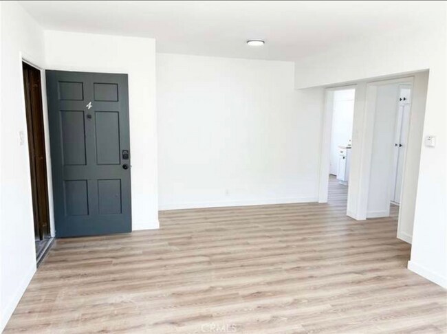 Building Photo - 510 E Arbor Vitae St