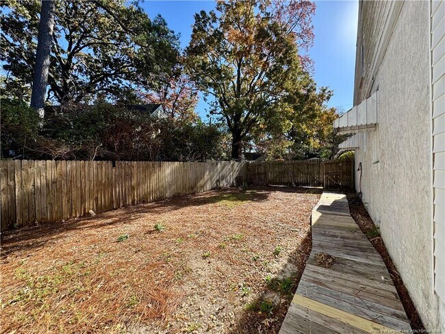 Building Photo - 705 McPherson Ave