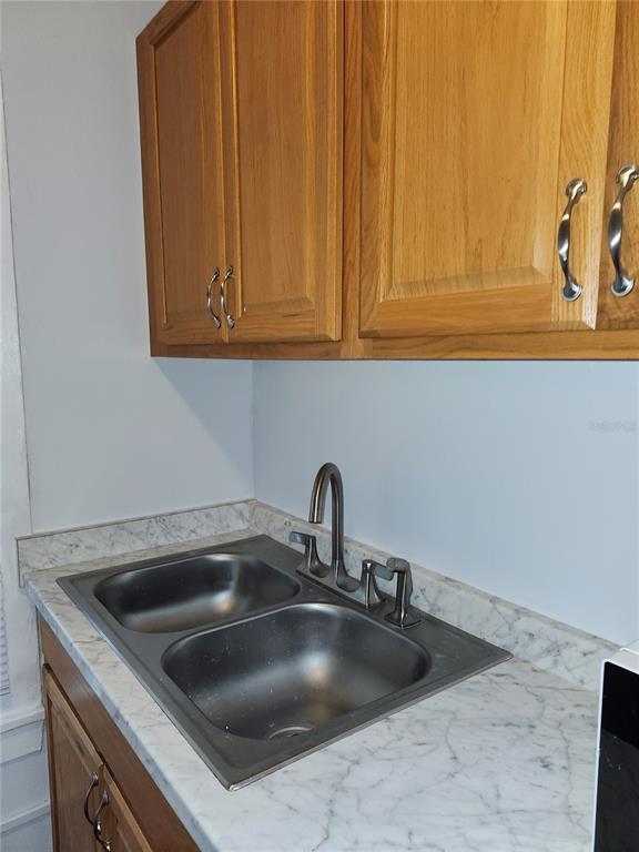 Building Photo - 421 NW 10TH Av