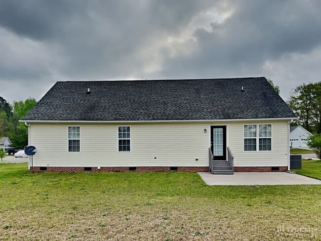 Building Photo - 252 Cambridge Dr