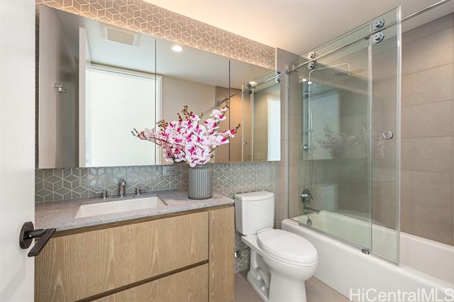 Building Photo - 1000 Auahi St