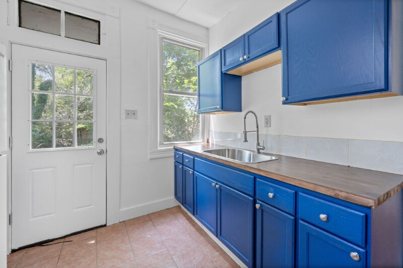 Building Photo - 3633 Borden St