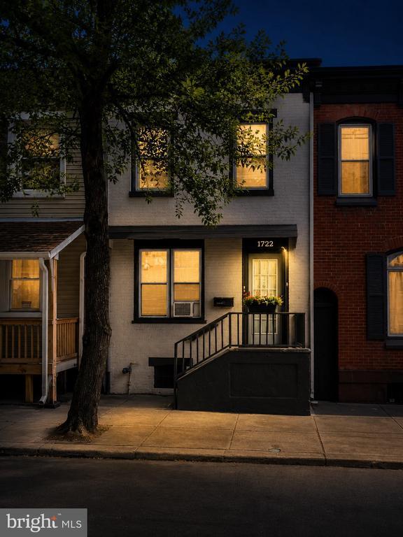 Building Photo - 1722 Perkiomen Ave
