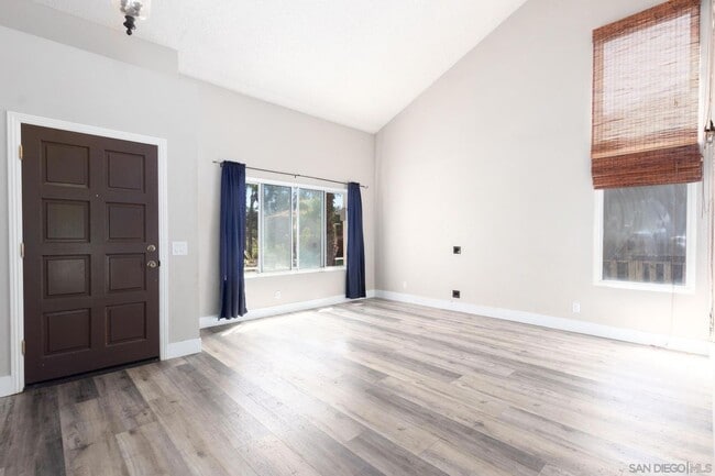 Building Photo - 36085 Provence Dr