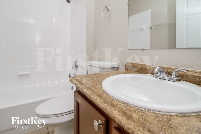 Building Photo - 6521 Viewpoint Ct