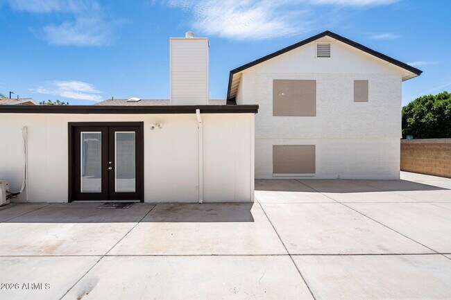 Building Photo - 620 E Appaloosa Rd