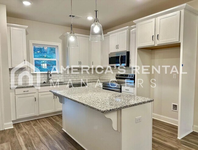 Building Photo - NEW CONSTRUCTION - Spacious Sifford Plan with Three Car Garage!