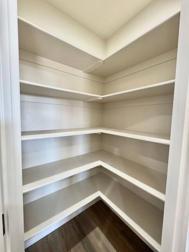 Building Photo - Come Check Out this Beautiful 2025 New Build!!!! *MOVE IN SPECIAL, $500 OFF OF THE FIRST MONTH RENT*