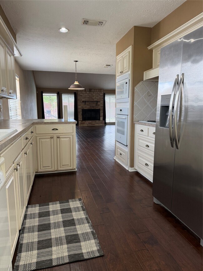 Building Photo - 10102 Sagecourt Dr