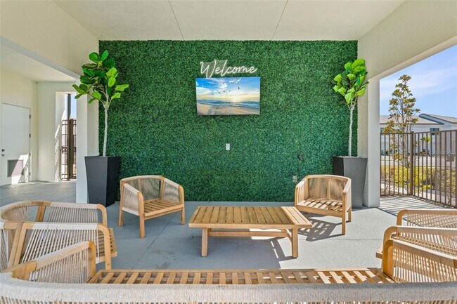 Building Photo - 8058 Gulfstream Ct