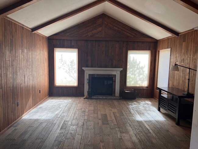 Building Photo - 110 Reliance Dr