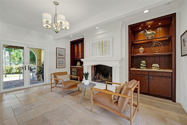 Building Photo - 2035 NE 31st Ave