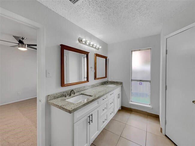 Building Photo - 17103 Costero Dr