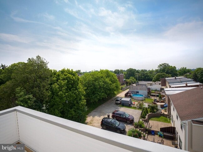 Building Photo - 303 Fountain St