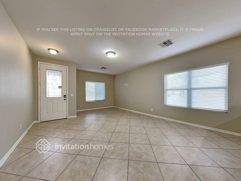 Building Photo - 9444 W Wilshire Ave