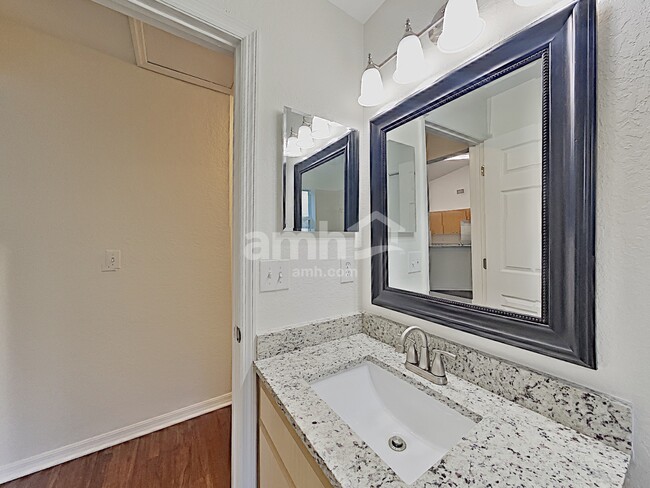 Building Photo - 3244 Sanoma Dr