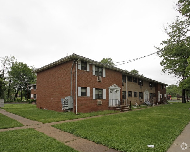 Building Photo - East Gate Apartments