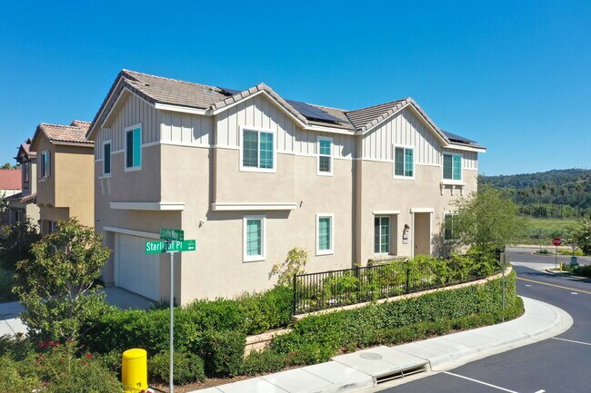 Building Photo - 5605 Estrella Wy