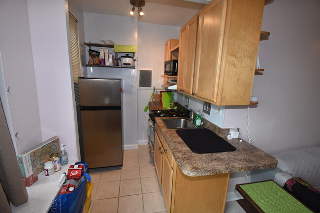 Building Photo - River Place #322-E