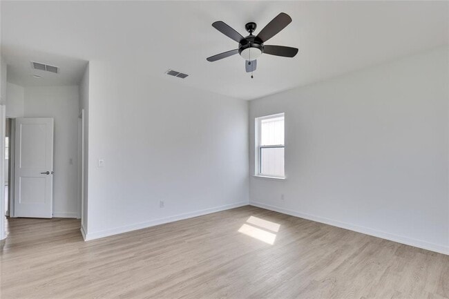 7601 Cooper Ln 7601 Cooper Ln Austin TX 78745 Apartment Finder — free download