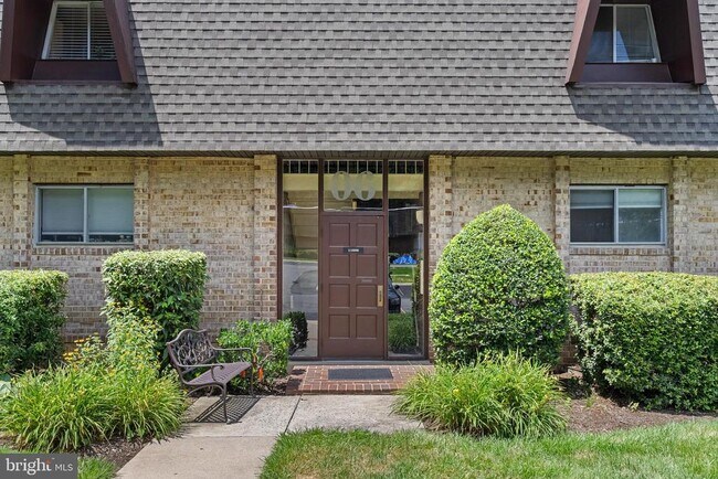 Building Photo - 11606 Vantage Hill Rd