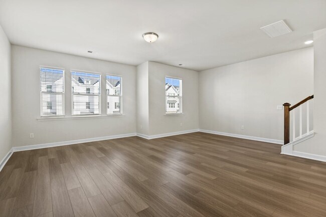Building Photo - 9413 Sun Fountain Dr