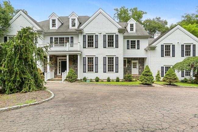 Building Photo - 5 Winthrop Hill