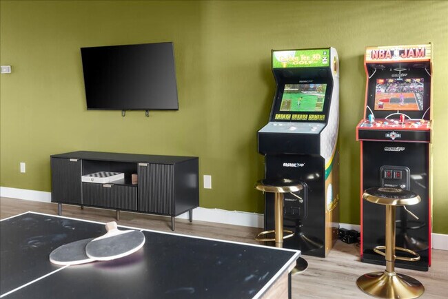 Building Photo - 10617 W Adela Dr.