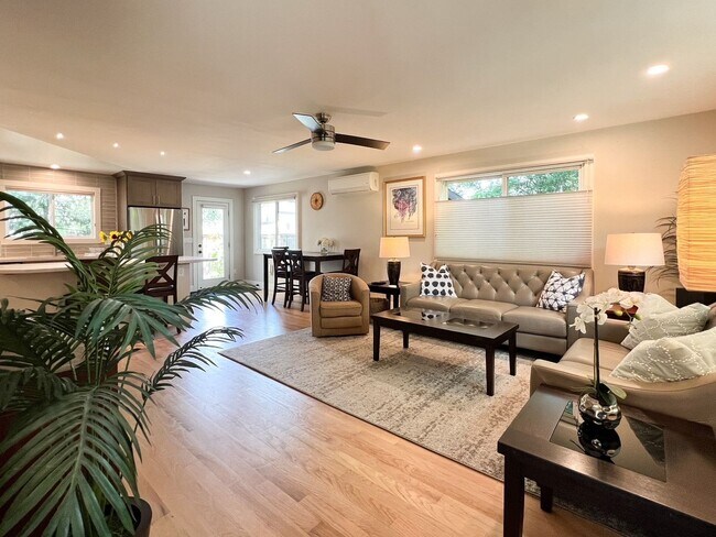 Building Photo - Beautiful Single-Level Home Located in the...