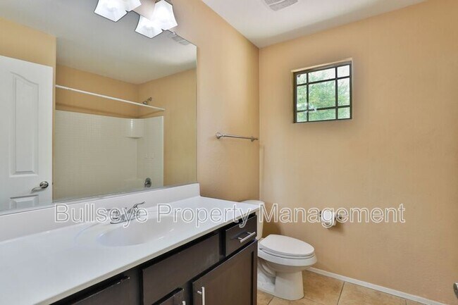 Building Photo - 2581 S Penrose Dr