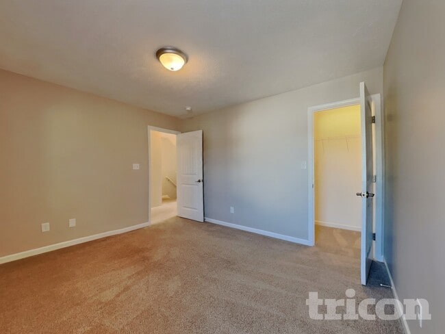 Building Photo - 15 Mossburg Ct