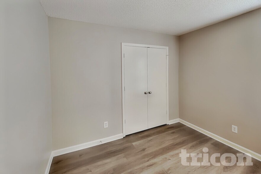 Building Photo - 12209 Stewarts Crossing Dr