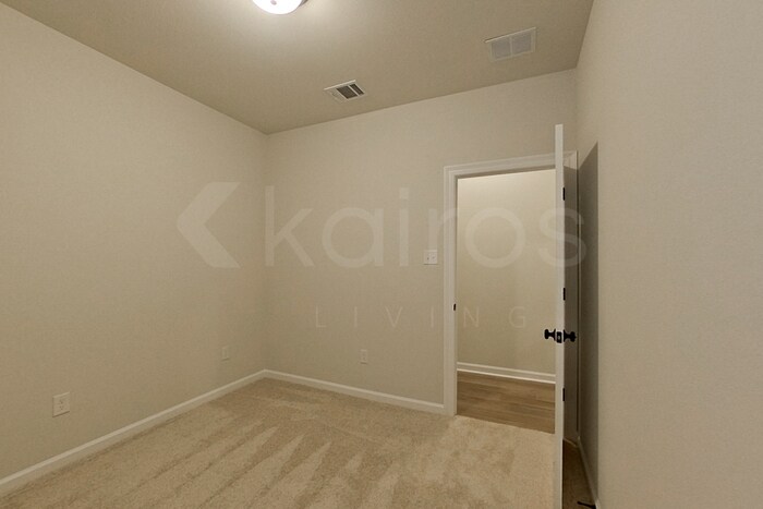 Building Photo - 313 Peppercorn Wy