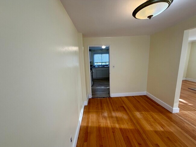 Building Photo - 84 Chittick Rd